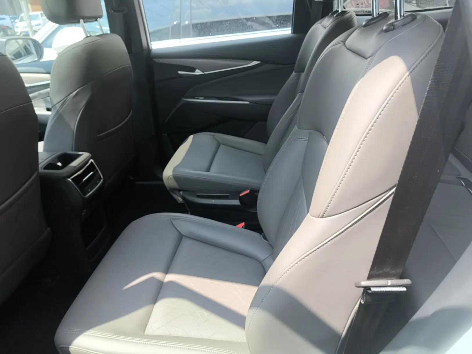 SAIC MAXUS G50 PHEV 2025 Leading Edition — миниатюра 19