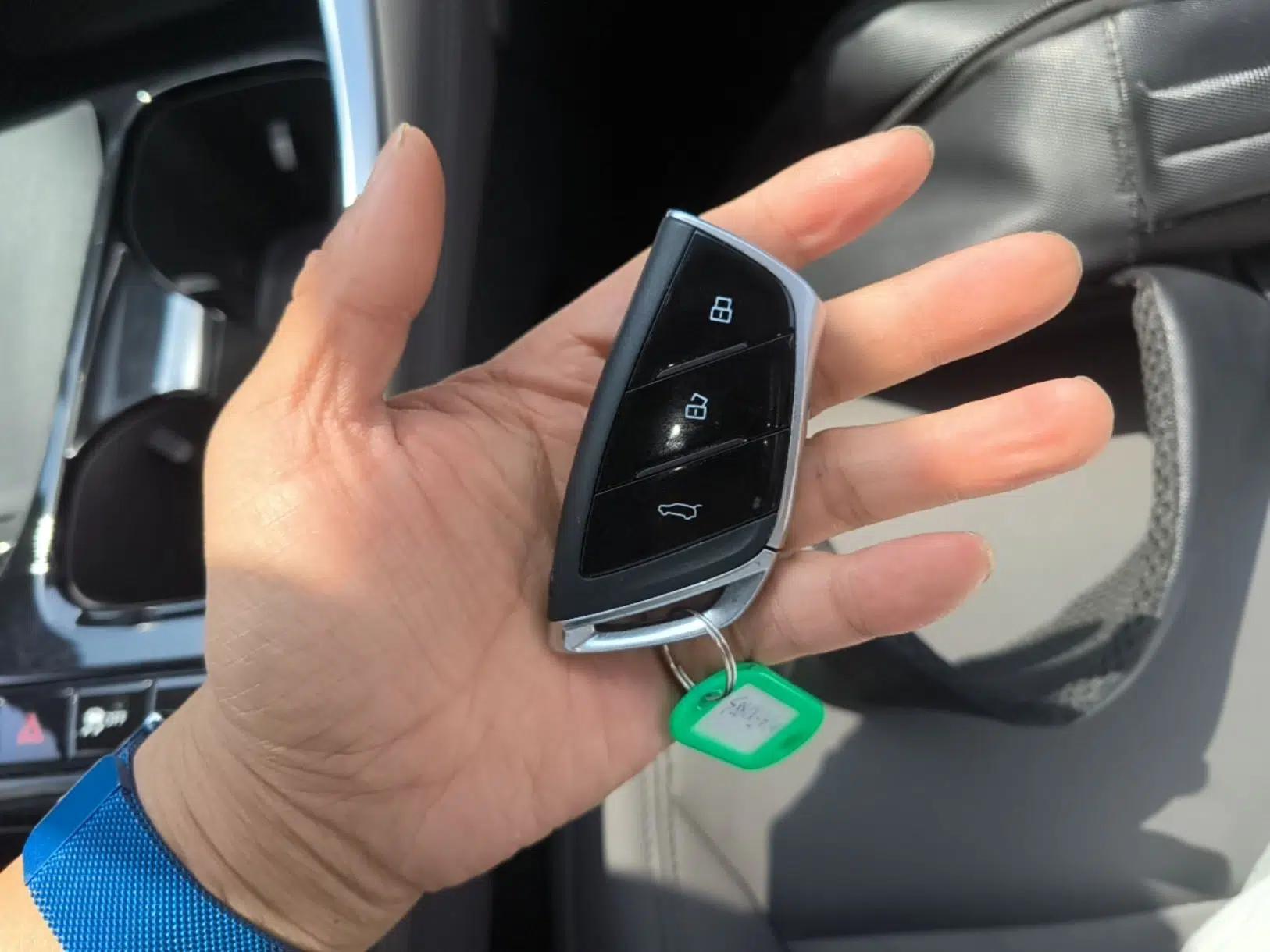 SAIC MAXUS G50 PHEV 2025 Leading Edition — миниатюра 22