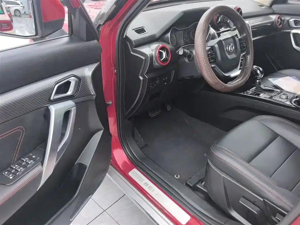 Beijing BJ20 2016 1.5T CVT Luxury Edition — миниатюра 16