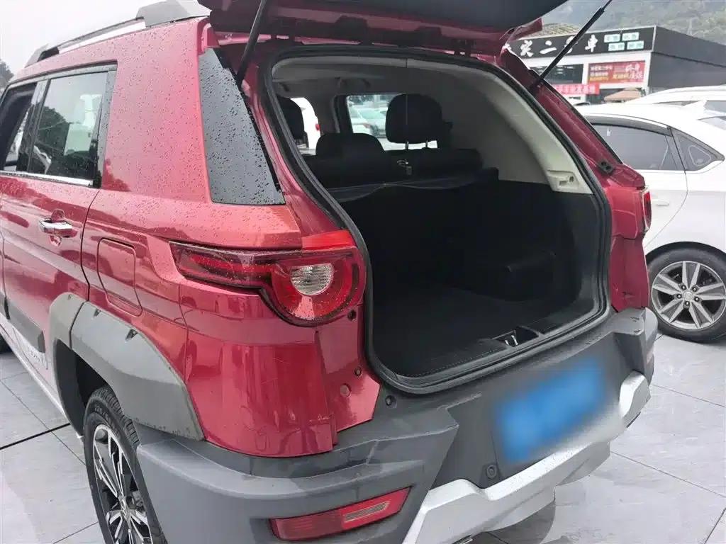 Beijing BJ20 2016 1.5T CVT Luxury Edition — миниатюра 5