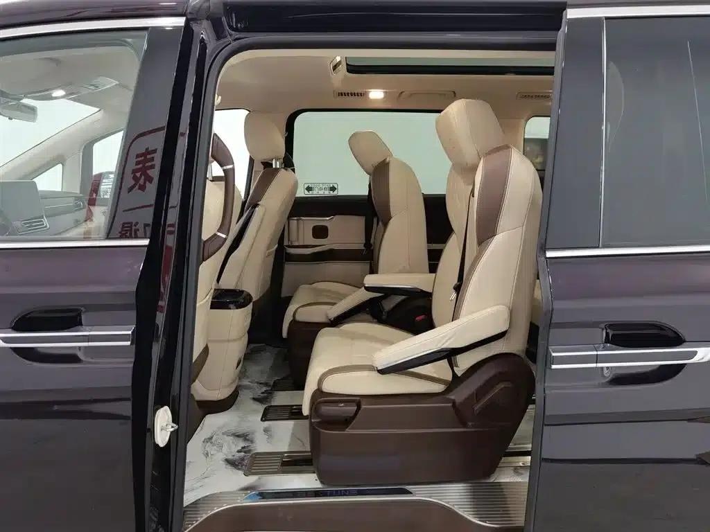 Bestune M9 2023 2.0T Premium Edition — миниатюра 15