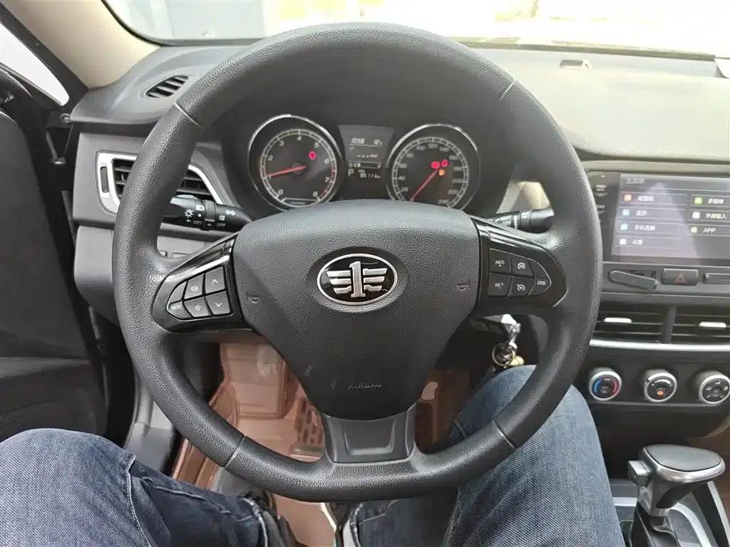 Besturn B30 2016 1.6L Automatic Luxury Edition — миниатюра 11