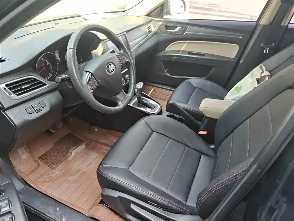 Besturn B30 2016 1.6L Automatic Luxury Edition — миниатюра 15