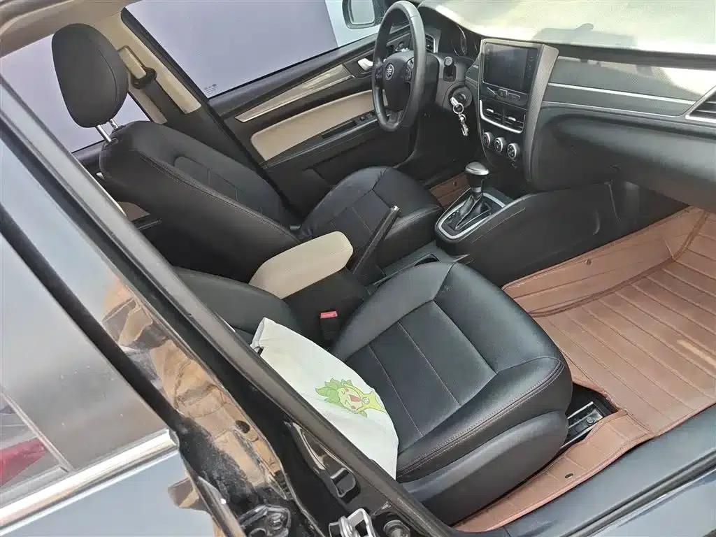 Besturn B30 2016 1.6L Automatic Luxury Edition — миниатюра 25