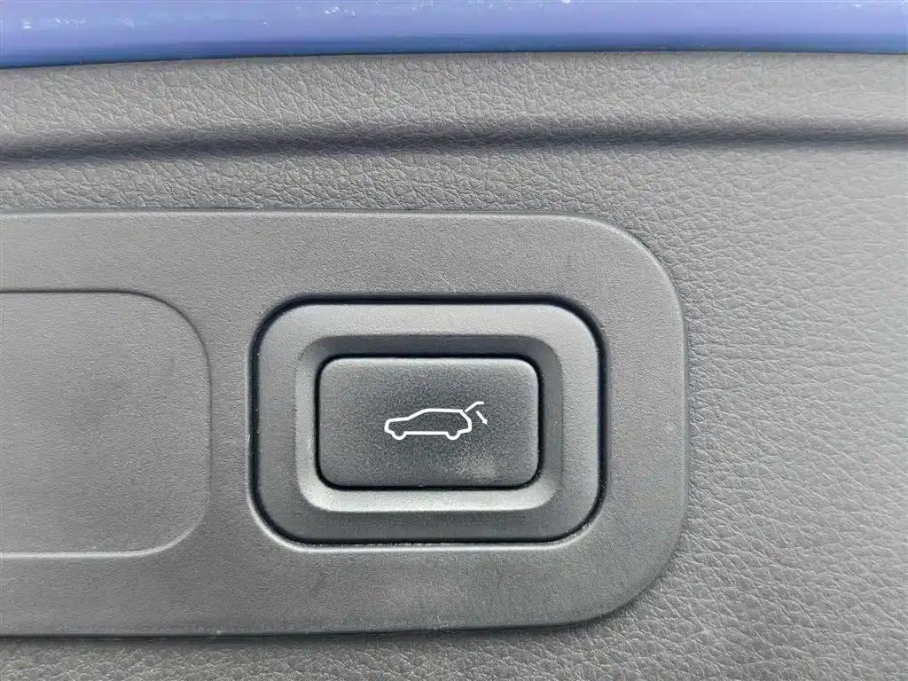 Bestune B70S 2022 1.5T Smart and Trendy Commander — миниатюра 19