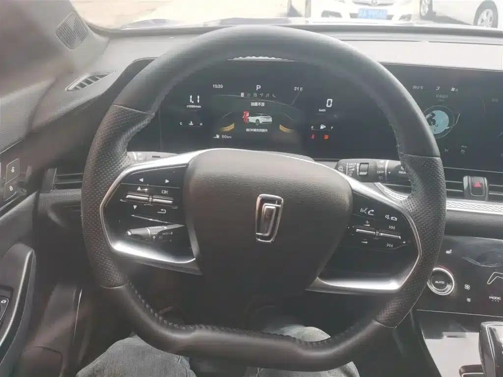 Bestune B70S 2022 1.5T Smart and Trendy Commander — миниатюра 3