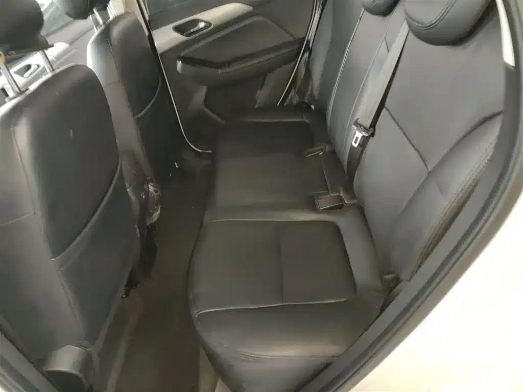 Beijing X3 2019 1.5T CVT Glory Edition — миниатюра 17