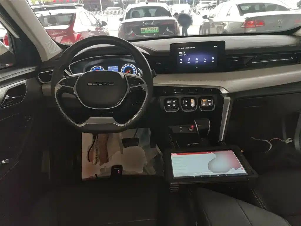 Beijing X3 2019 1.5T CVT Glory Edition — миниатюра 10