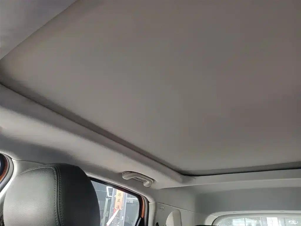 2015 Senova X65 2.0T Automatic Elite — миниатюра 14