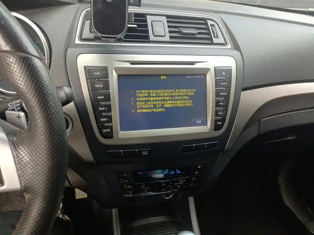 2015 Senova X65 2.0T Automatic Elite — миниатюра 9