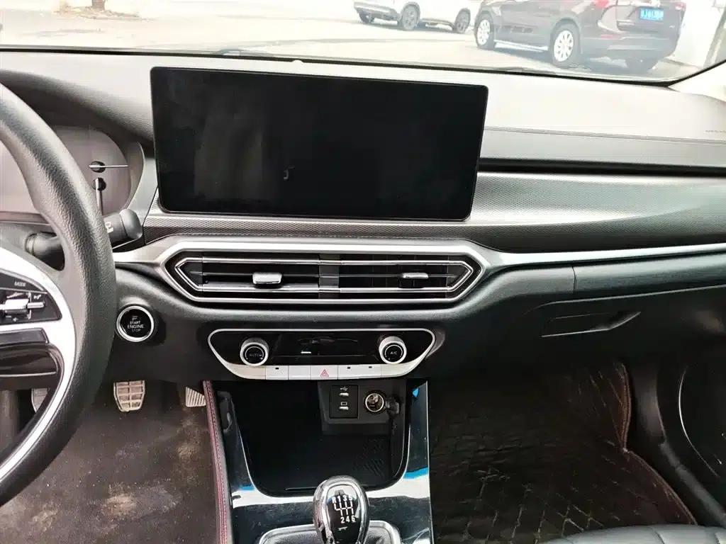 Beijing U7 2019 1.5T Manual Elite Edition (National V Emission Standard) — миниатюра 13