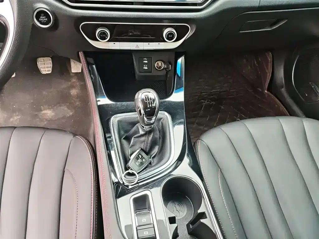 Beijing U7 2019 1.5T Manual Elite Edition (National V Emission Standard) — миниатюра 14