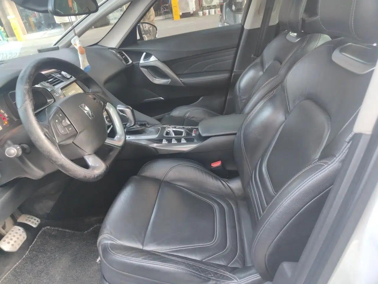 DS 5 2013 1.6T Luxury Edition THP200 — миниатюра 16
