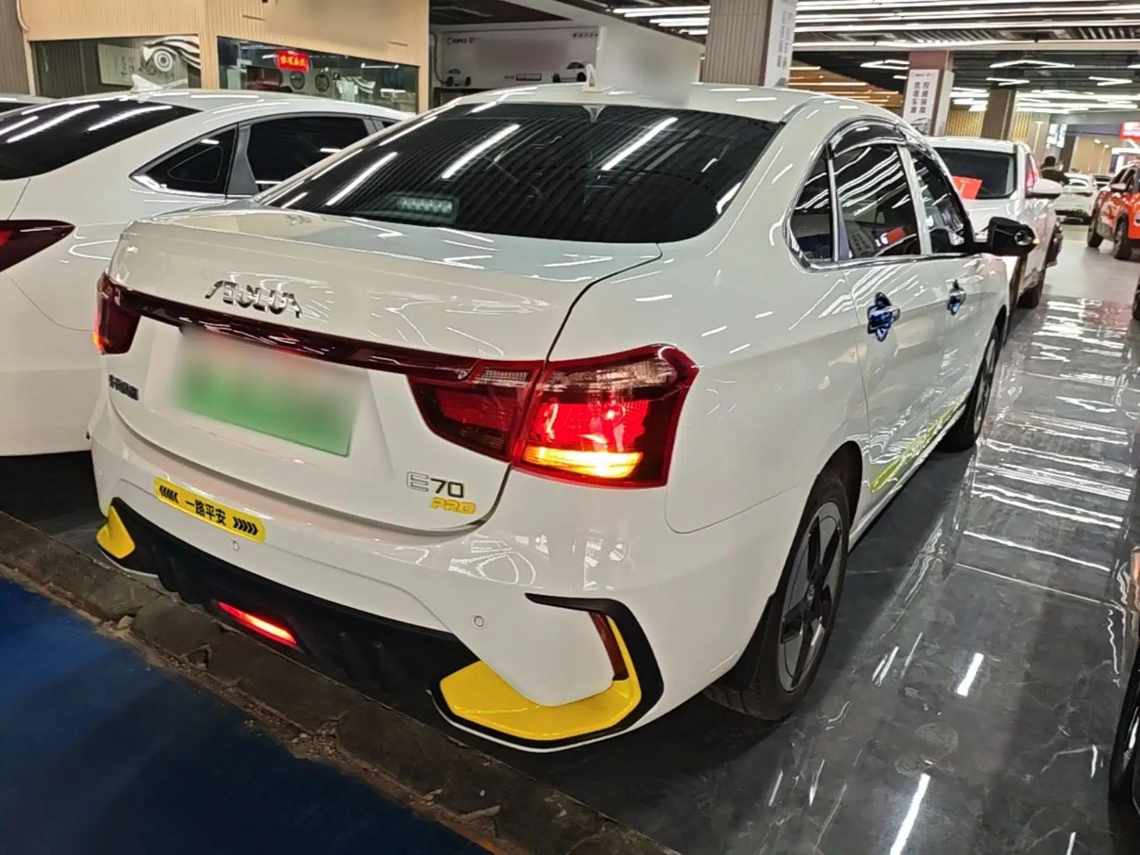Dongfeng Aeolus E70 2021 Revised Version 2 500 Ultra-Comfort Edition — миниатюра 6