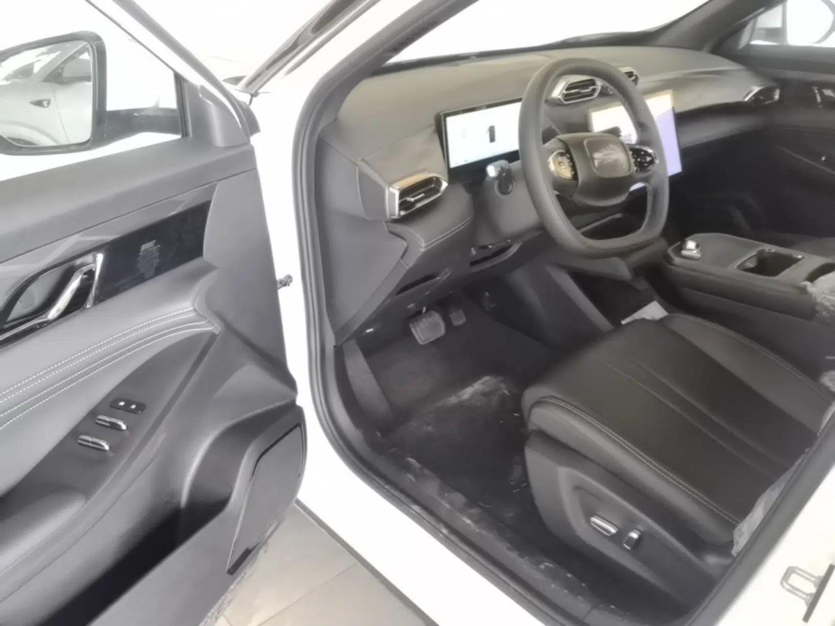 Dongfeng Aeolus L7 New Energy 2025 518 Comfort Edition — миниатюра 18