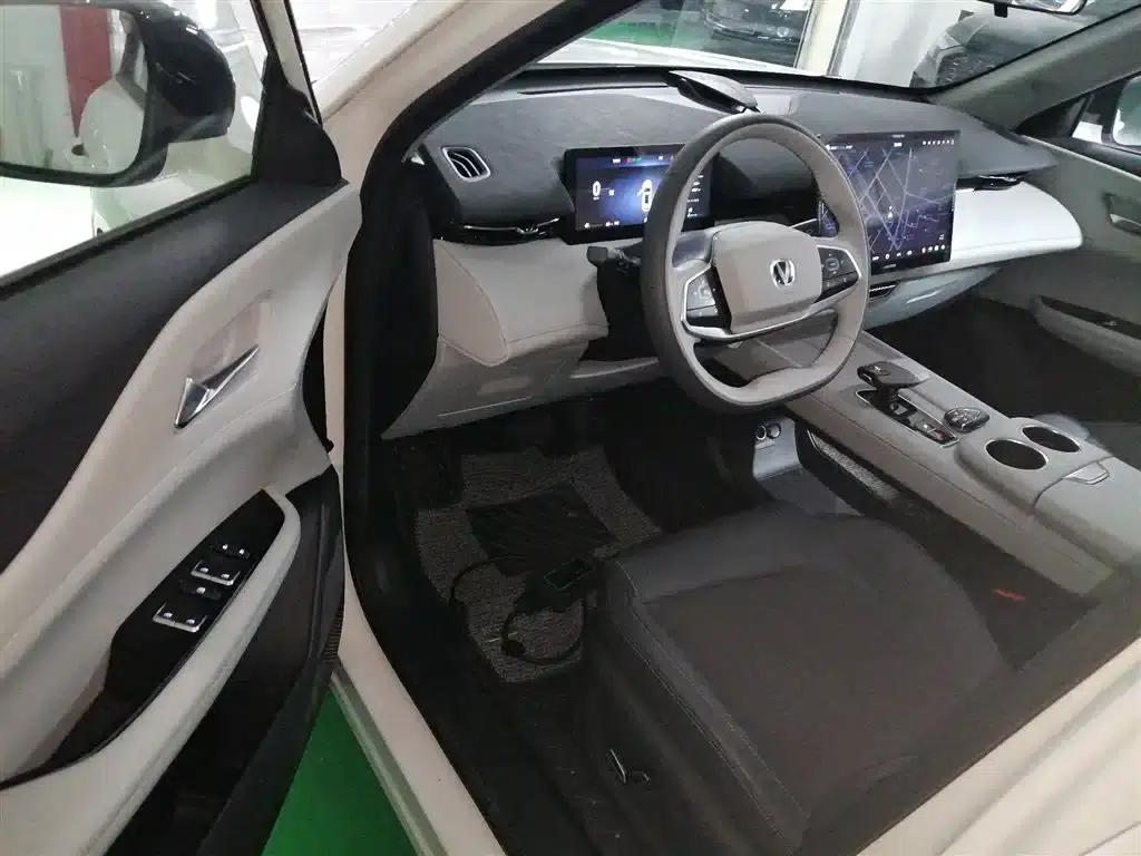 Changan UNI-Z 2025 1.5T Luxury Edition — миниатюра 12