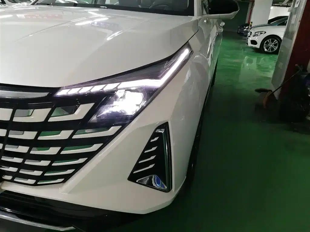 Changan UNI-Z 2025 1.5T Luxury Edition — миниатюра 18