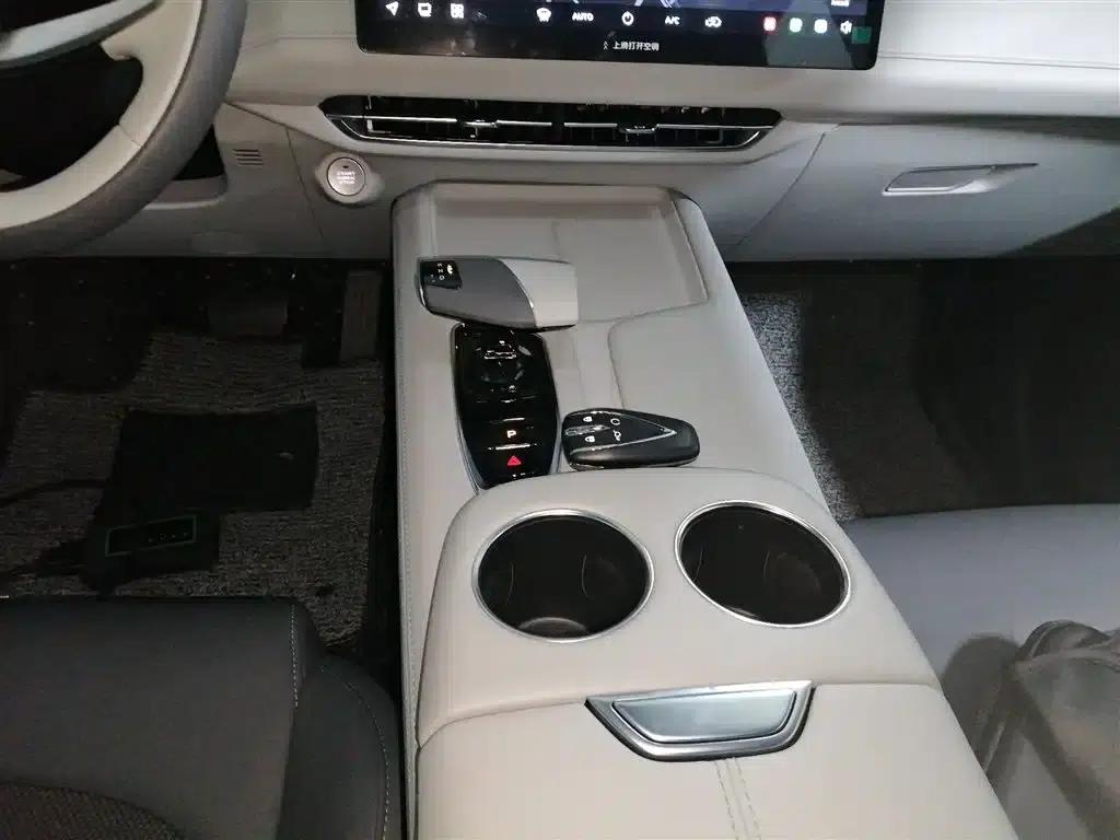Changan UNI-Z 2025 1.5T Luxury Edition — миниатюра 10