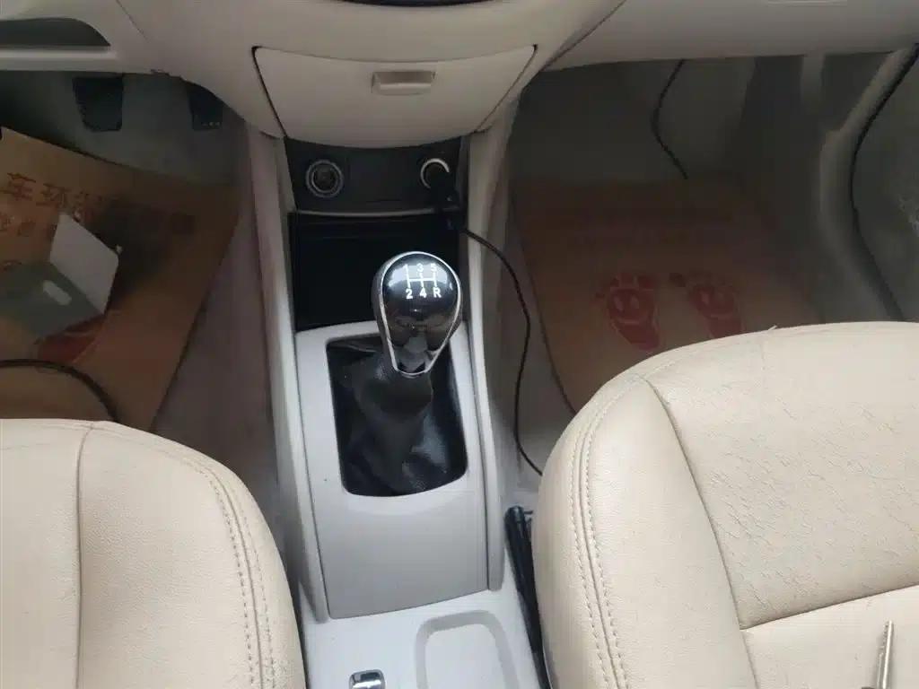 Yuexiang V5 2012 1.5L Manual Sport (National IV Emission Standard) — миниатюра 14