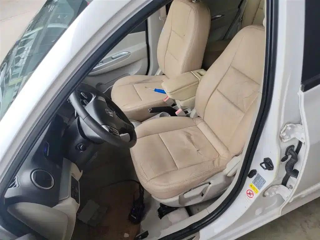 Yuexiang V5 2012 1.5L Manual Sport (National IV Emission Standard) — миниатюра 15