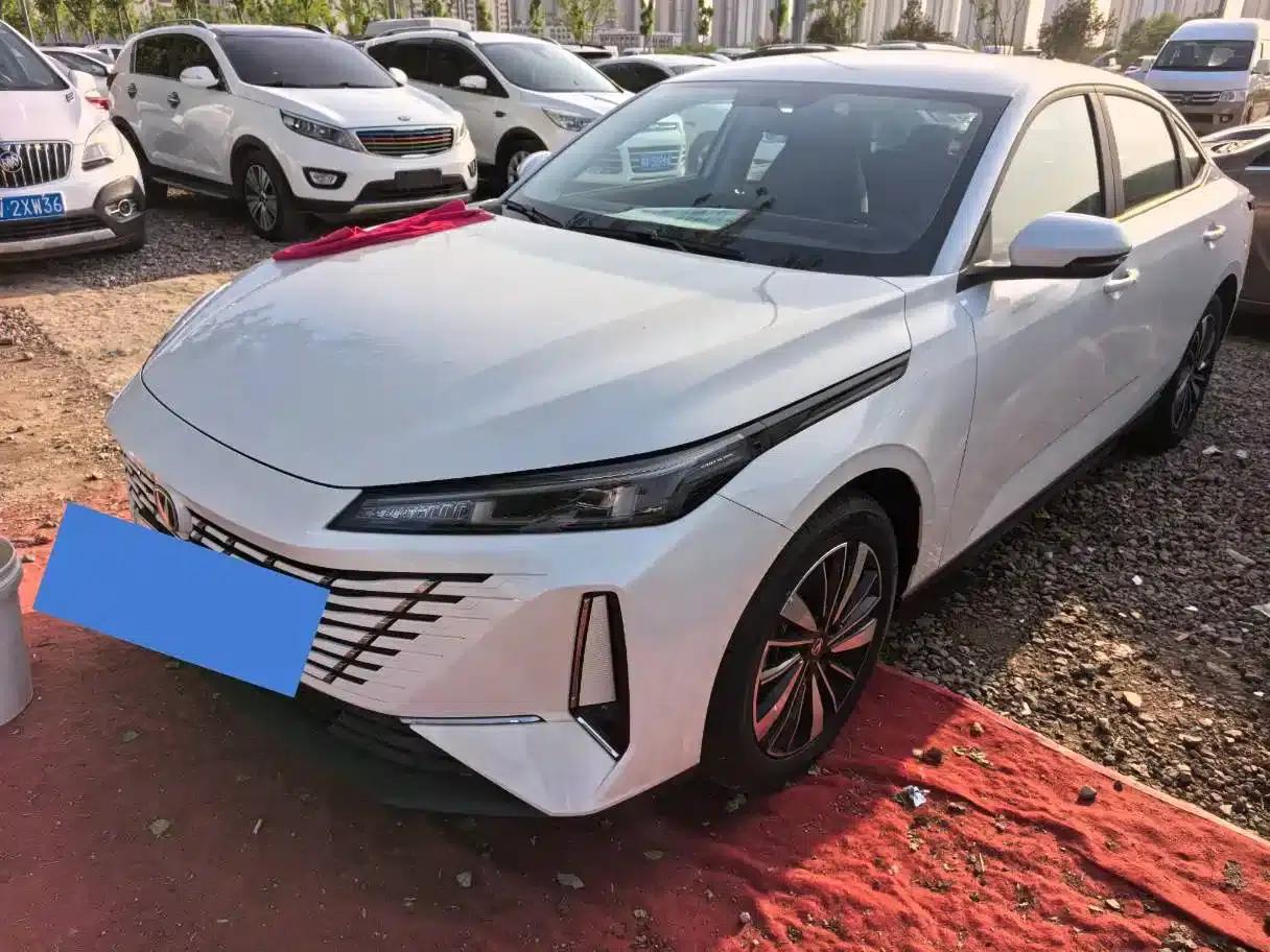 Changan Eado PHEV 2025 Smart Blue Whale 145KM Battleship Edition — миниатюра 1