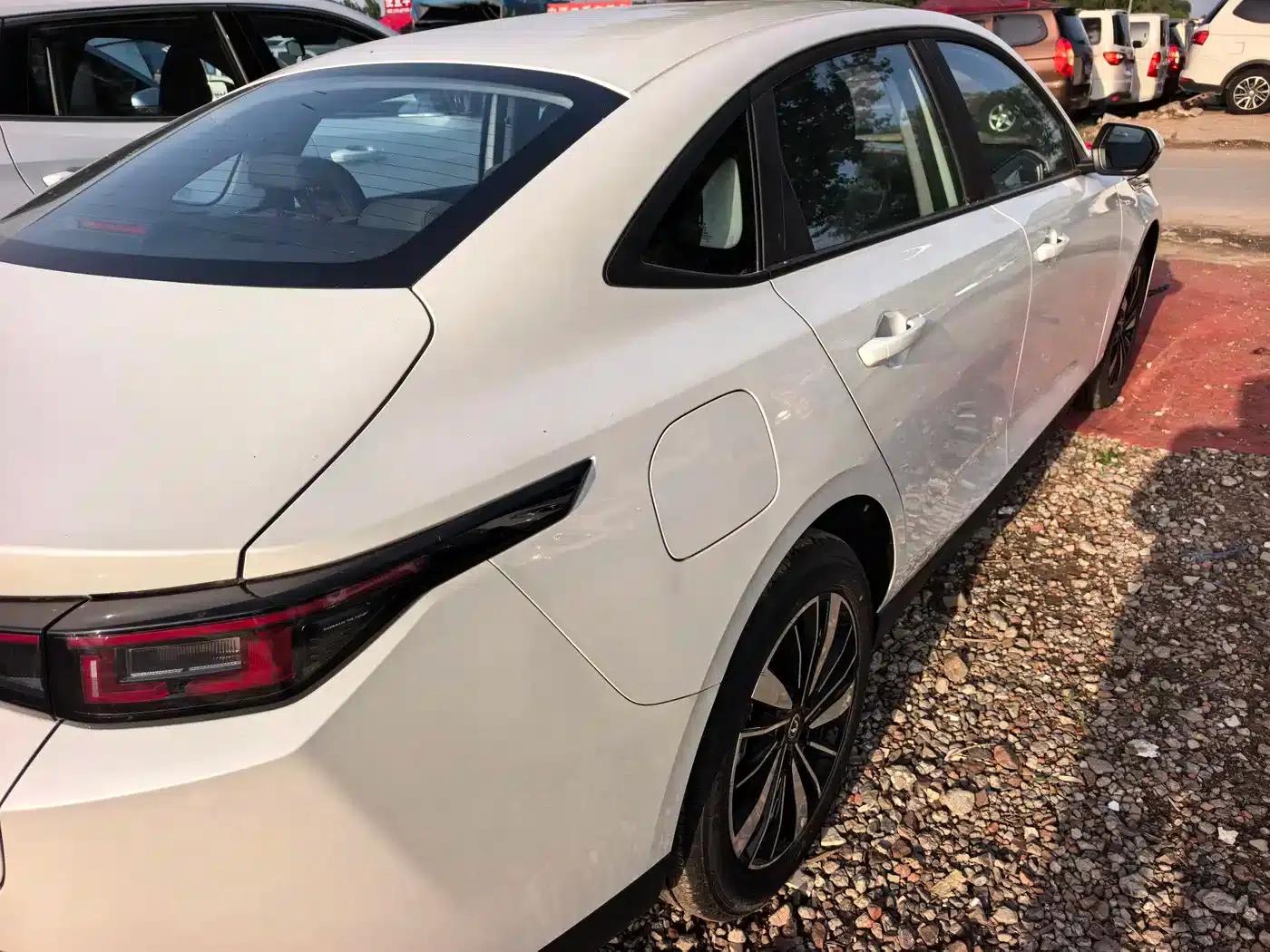 Changan Eado PHEV 2025 Smart Blue Whale 145KM Battleship Edition — миниатюра 8