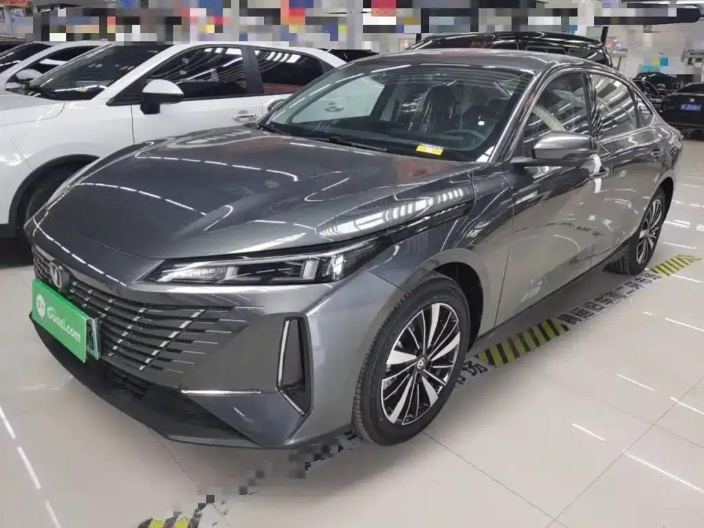 Changan Eado PHEV 2025 Smart Blue Whale 145KM Battleship Edition — миниатюра 2