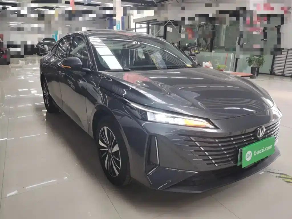 Changan Eado PHEV 2025 Smart Blue Whale 145KM Battleship Edition — миниатюра 4