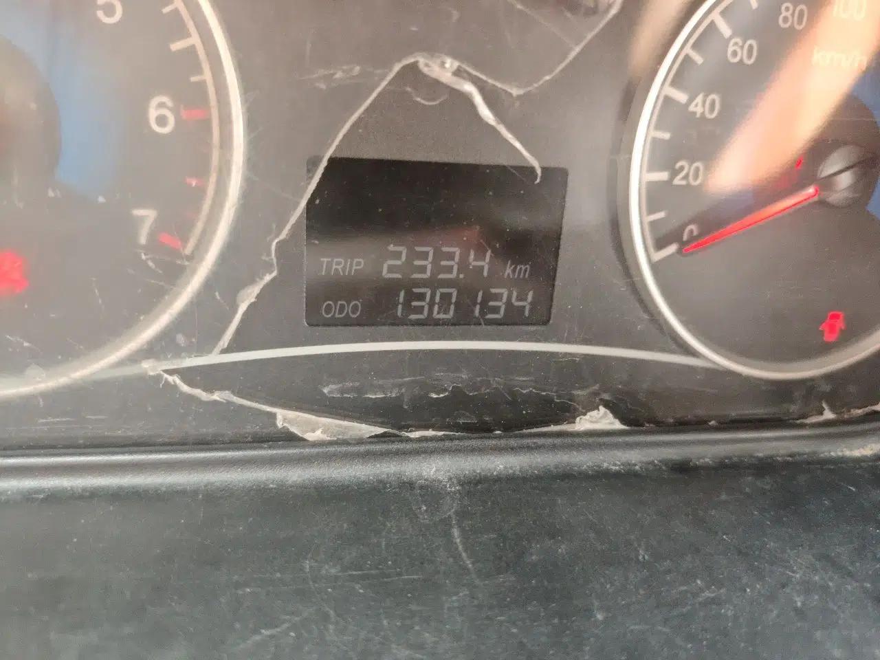 Dongfeng Fengon 330 2014 1.5L Manual Standard Edition DK15-02 — миниатюра 13