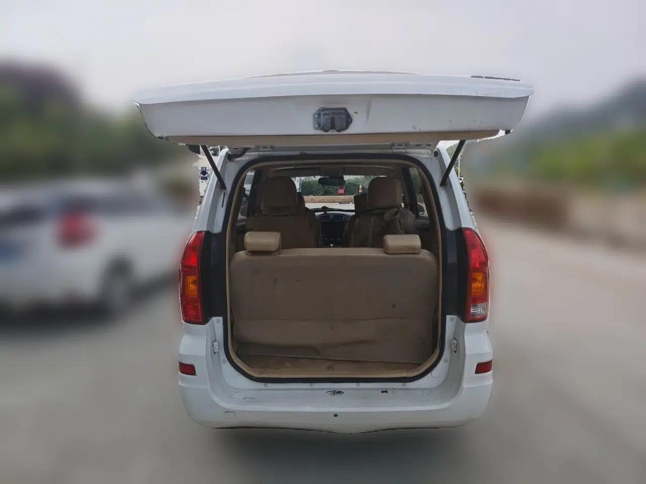 Dongfeng Fengon 330 2014 1.5L Manual Standard Edition DK15-02 — миниатюра 20