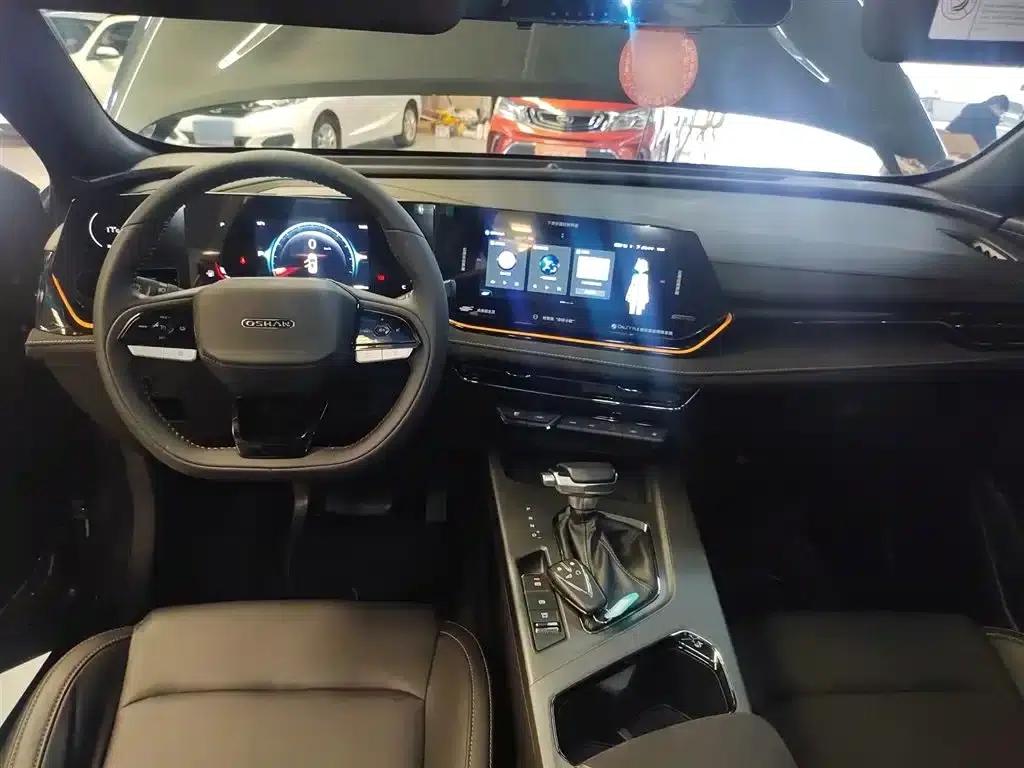 Changan Oushang X5 PLUS 2023 Facelift 1.5T DCT Pioneer Edition — миниатюра 10