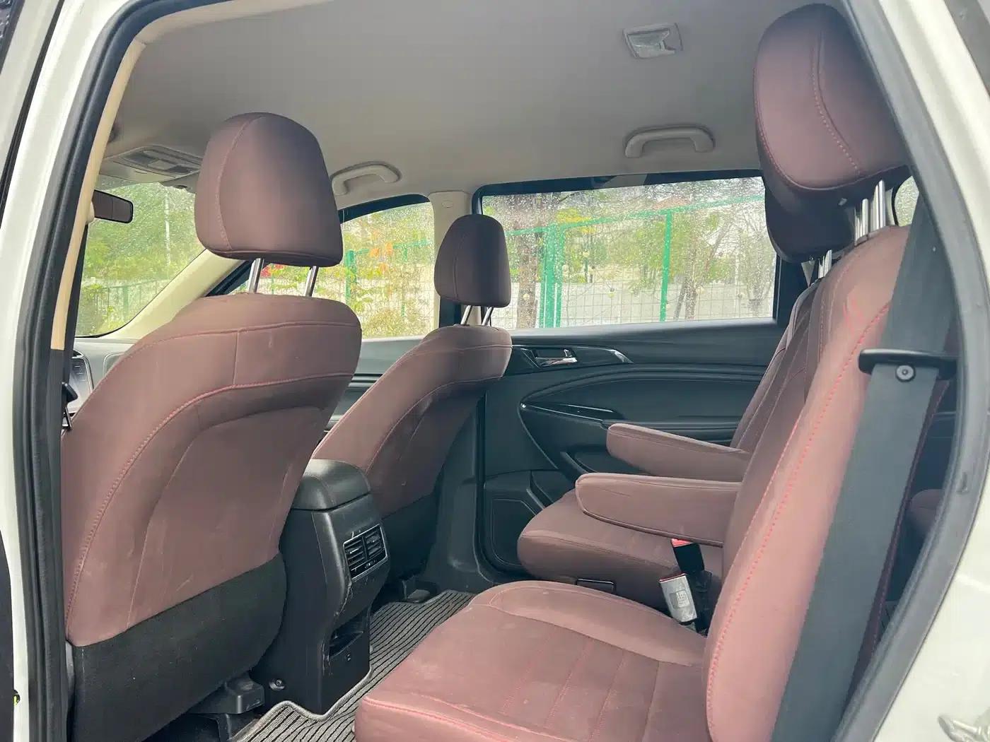 Changan Oushang A800 2017 1.6L Manual Comfort Model — миниатюра 6