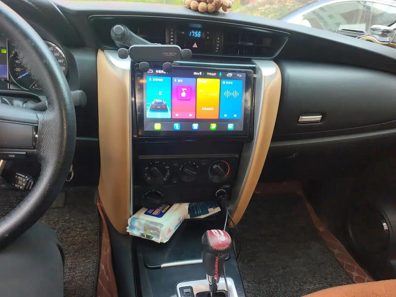 Toyota Fortuner  — миниатюра 14