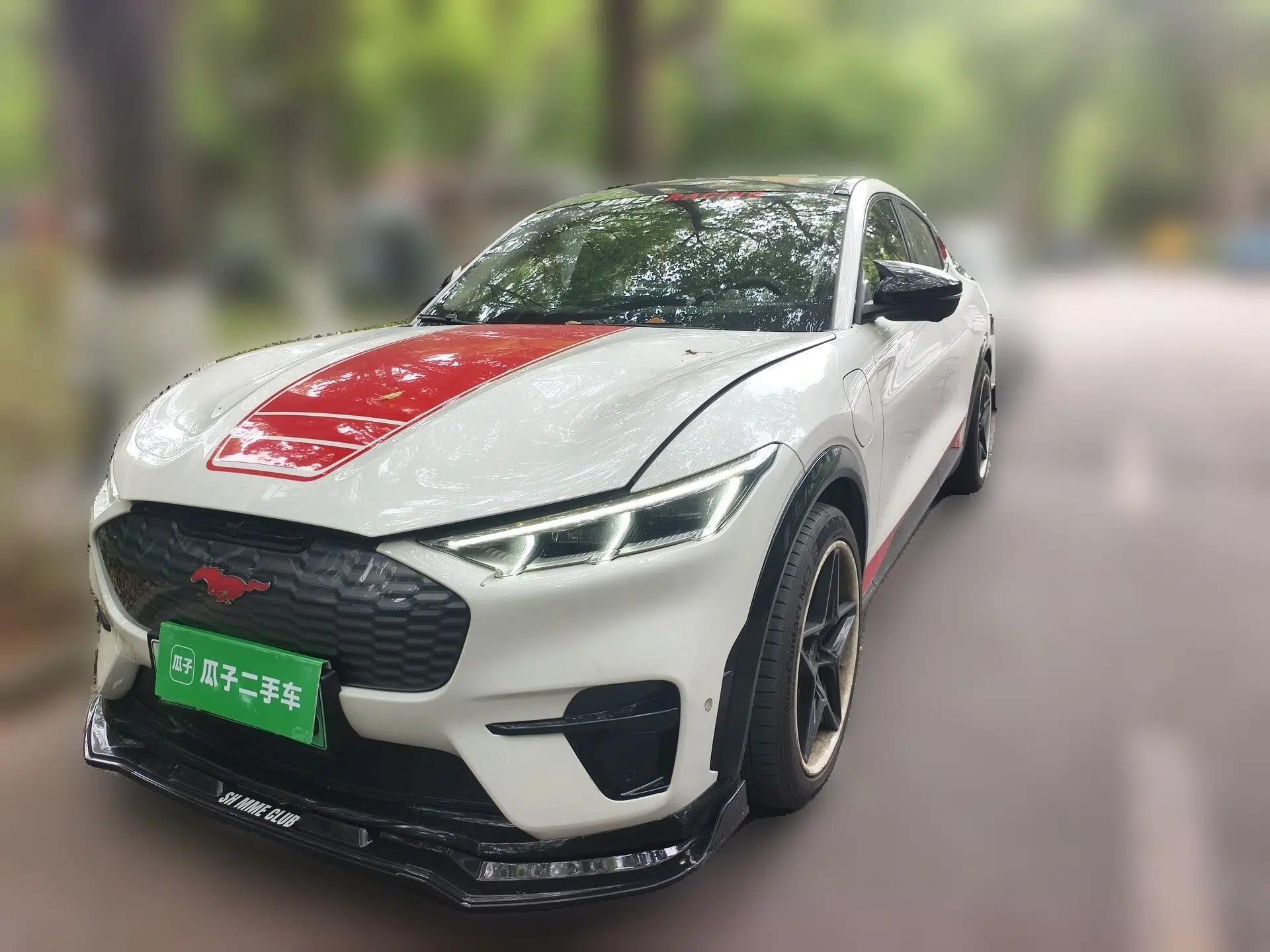 Ford Mustang Mach-E 2021 AION Y Plus Rear-Drive Luxury Edition (Long Range) — миниатюра 1
