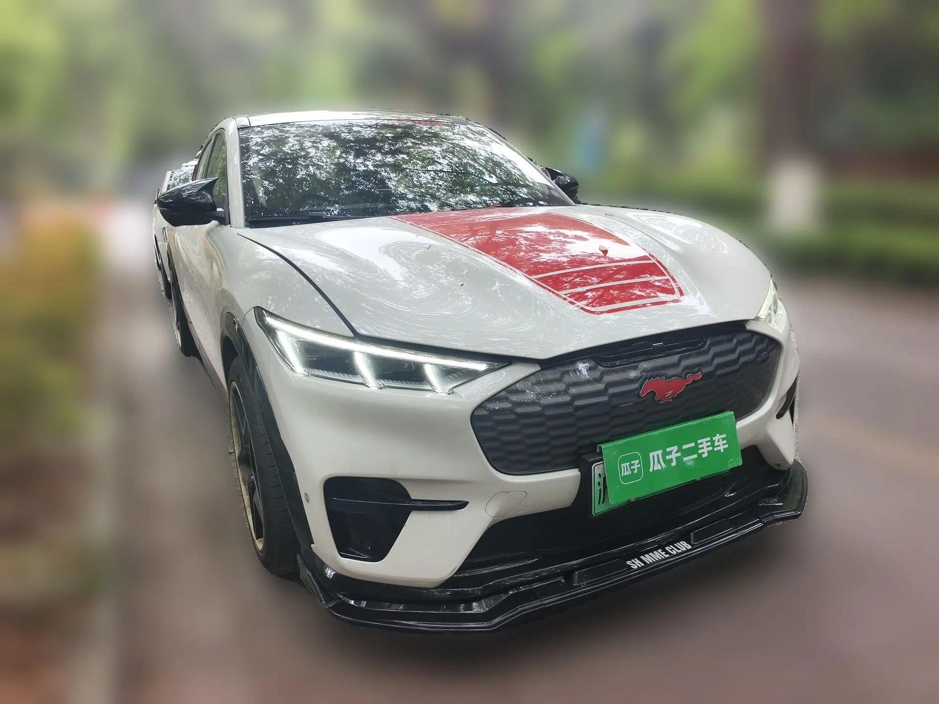 Ford Mustang Mach-E 2021 AION Y Plus Rear-Drive Luxury Edition (Long Range) — миниатюра 3