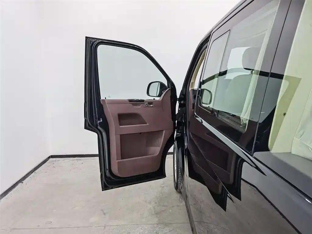 Caravelle 2015 2.0TSI 4WD Comfort Edition — миниатюра 8