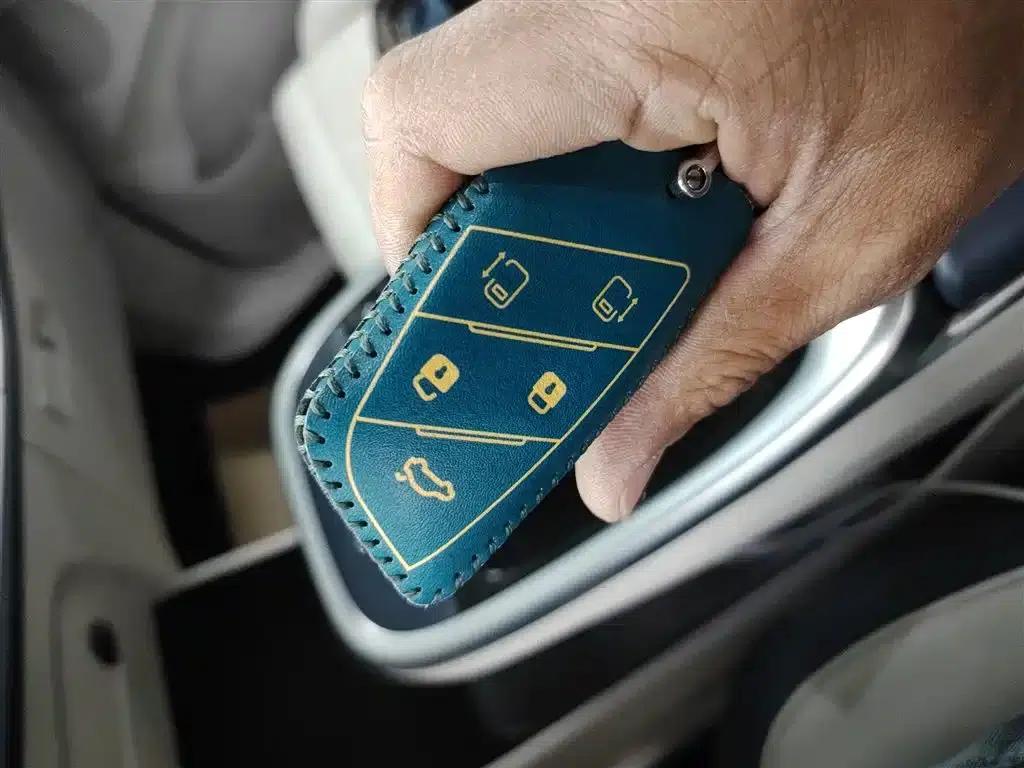Maxus G90 2022 2.0T Interstellar Flagship Edition — миниатюра 17