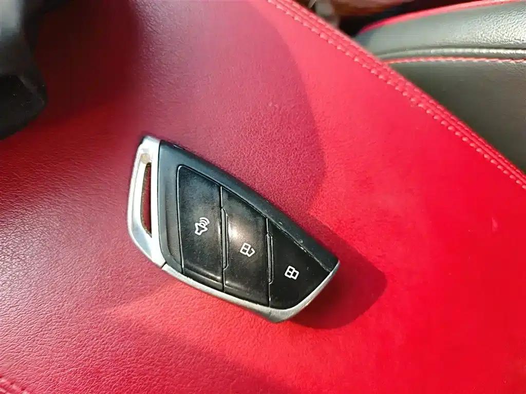 Maxus T90 2022 2.0T Diesel Automatic 4WD SAIC New Zealand Demon King Standard Box — миниатюра 17