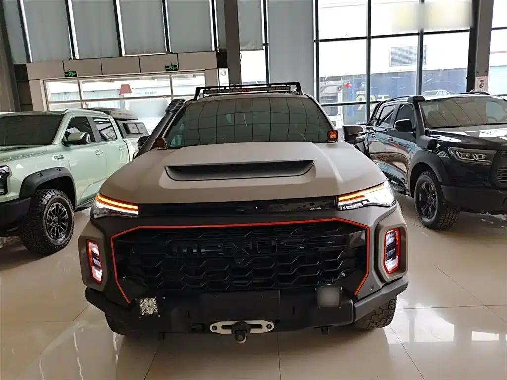 Maxus T90 2022 2.0T Diesel Automatic 4WD SAIC New Zealand Demon King Standard Box — миниатюра 3