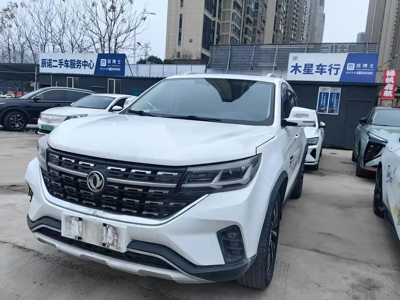 Fengxing T5L 2019 1.5T CVT Luxury 7-seater — миниатюра 1