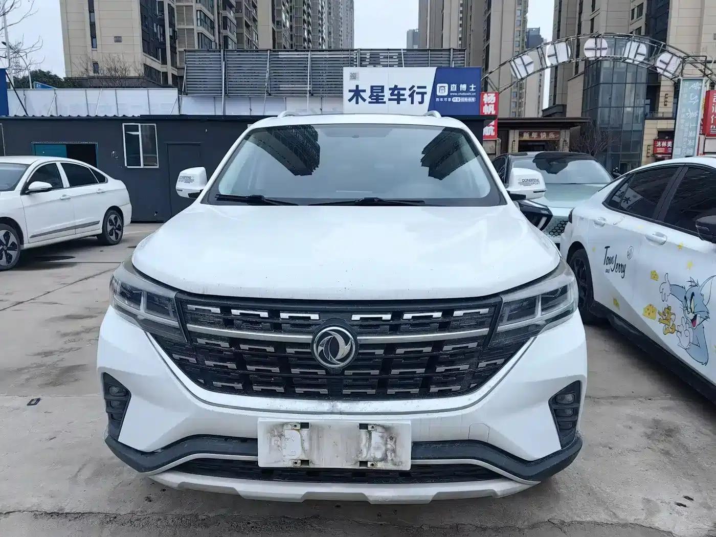 Fengxing T5L 2019 1.5T CVT Luxury 7-seater — миниатюра 2
