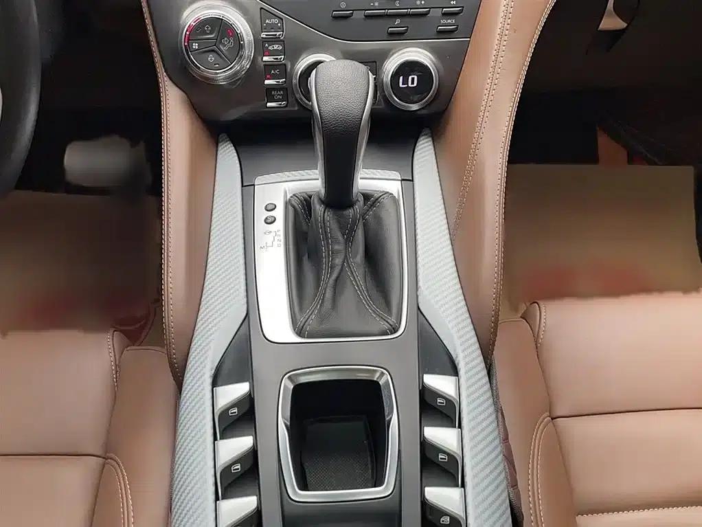DS 5 2015 1.8T Premium Edition THP200 — миниатюра 6