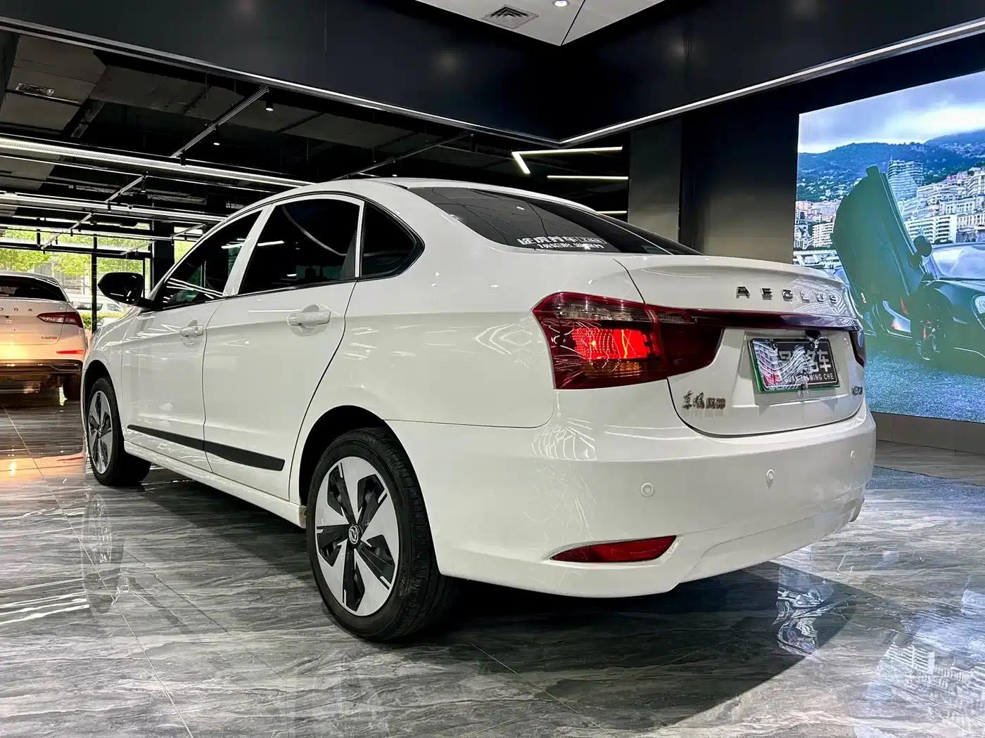 Dongfeng Fengshen E70 2023 Model 500 Smart Edition: Lithium Iron Phosphate Fuel Cell, 48.6kWh, 120kW — миниатюра 7