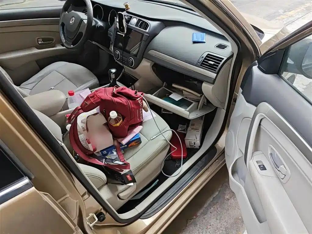 Dongfeng Fengshen A60 2016 Model 1.5L Automatic Deluxe — миниатюра 20
