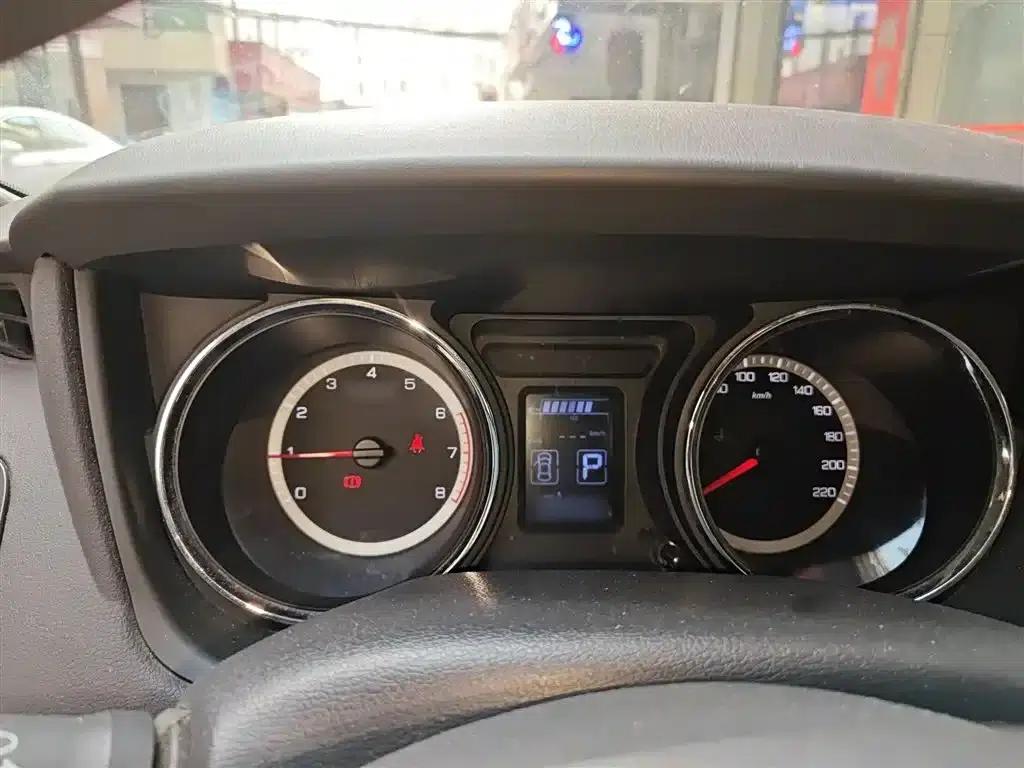 Dongfeng Fengshen A60 2016 Model 1.5L Automatic Deluxe — миниатюра 4