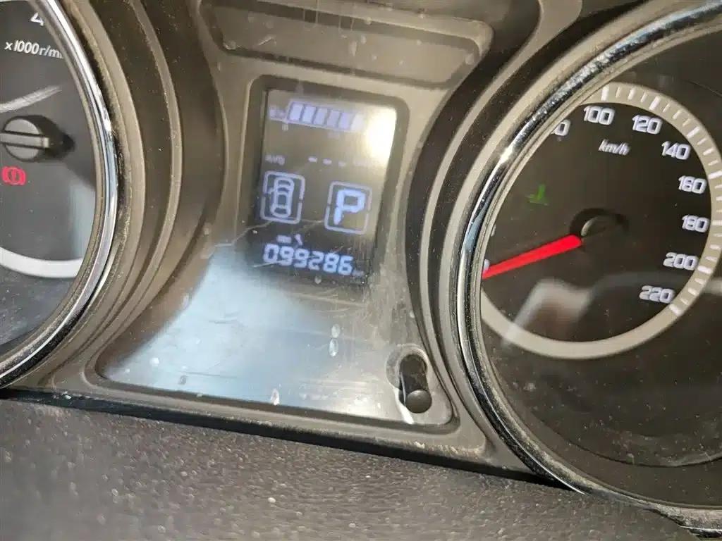 Dongfeng Fengshen A60 2016 Model 1.5L Automatic Deluxe — миниатюра 5