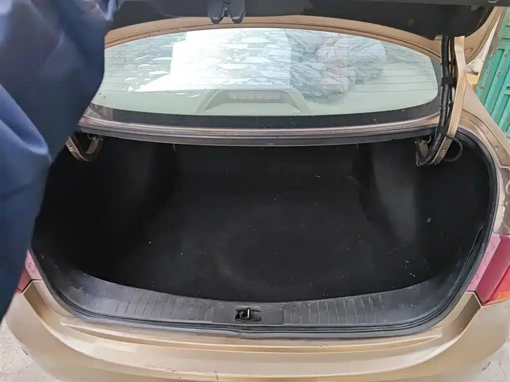 Dongfeng Fengshen A60 2016 Model 1.5L Automatic Deluxe — миниатюра 10