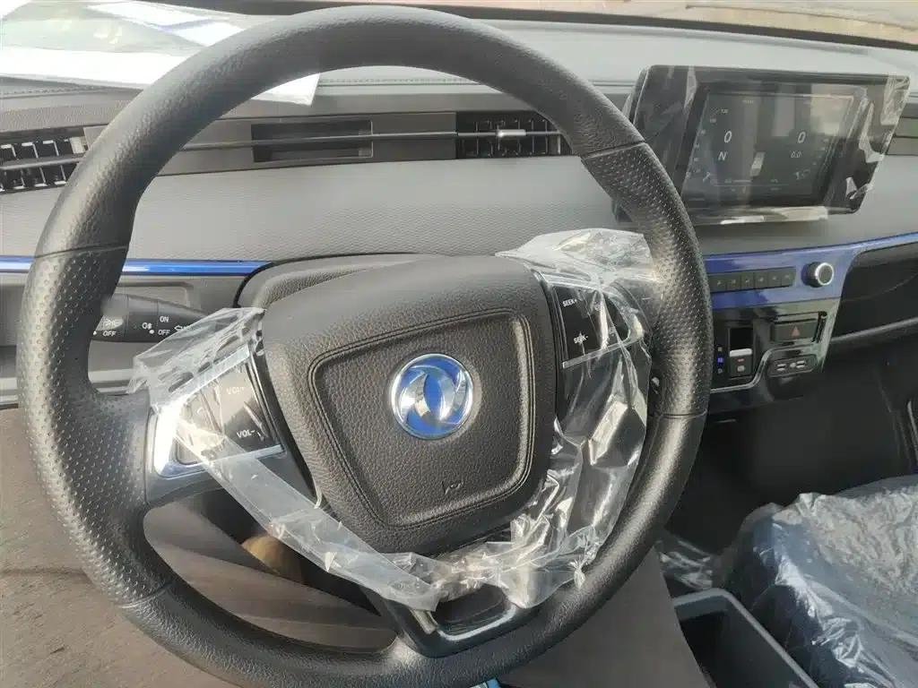 Yufeng EM27 2024 Model EM27L EVE Energy 41.86kWh — миниатюра 11