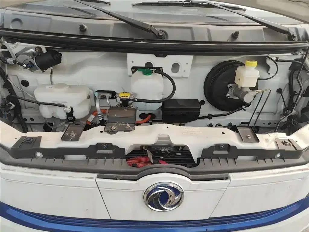 Yufeng EM27 2024 Model EM27L EVE Energy 41.86kWh — миниатюра 20