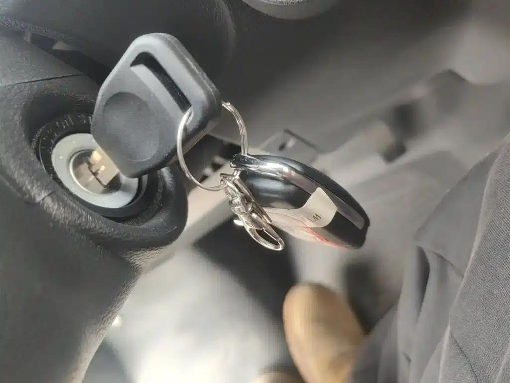 Yufeng EM27 2024 Model EM27L EVE Energy 41.86kWh — миниатюра 9